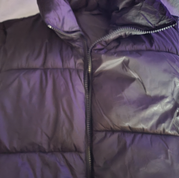 Vest - Picture 2 of 2